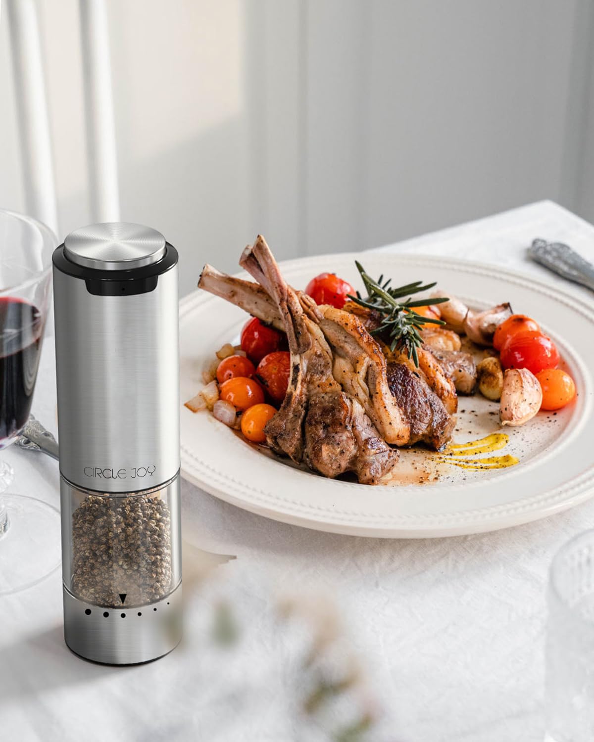 Circle Joy compact multi-spice grinder suitable for pepper, salt, and more