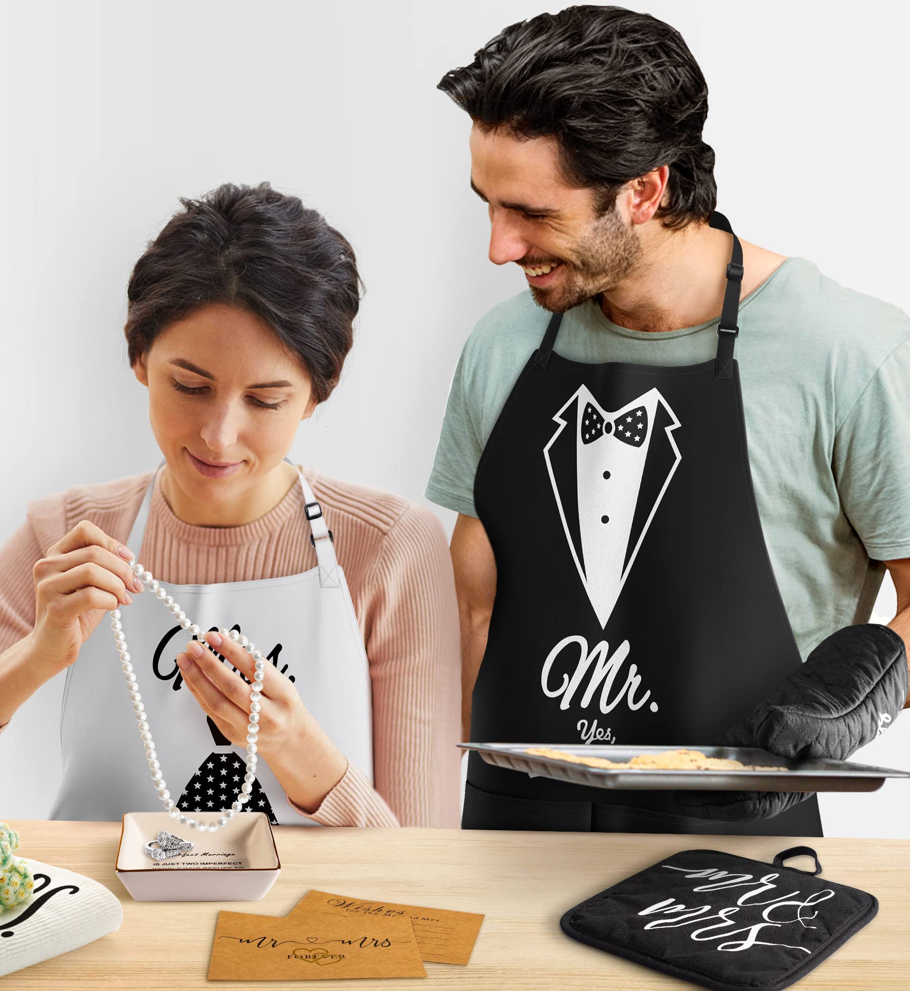 CITTA couple gifts set adds stylish charm to celebrations.