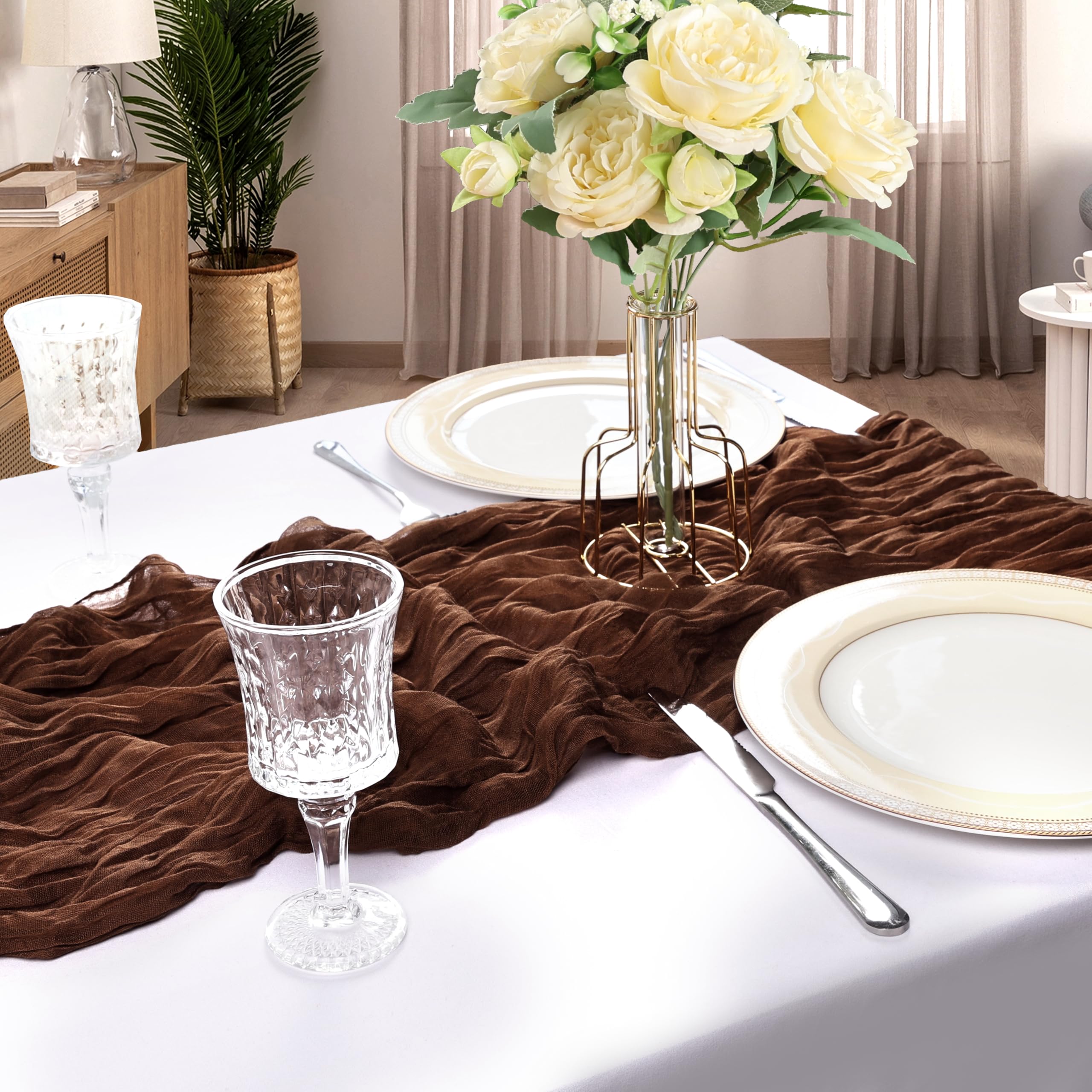 CKIKU six-pack design table runners ready for everyday meals