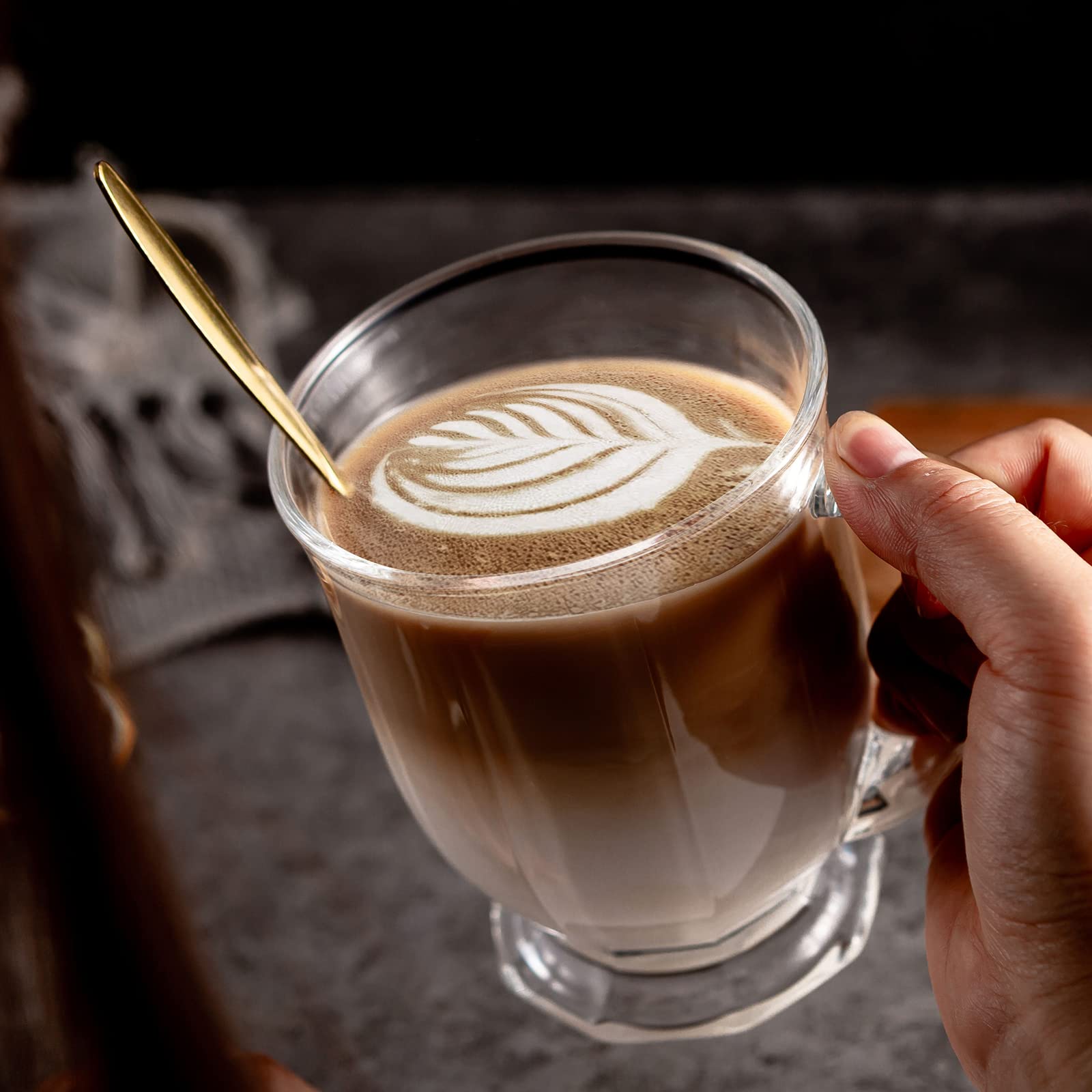 Claplante glass mug is dishwasher-safe for easy cleaning