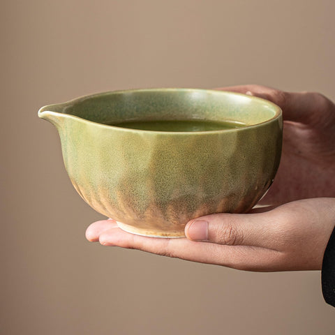 Clay&Fire Starry bamboo matcha whisk for rich froth and smooth flavor.