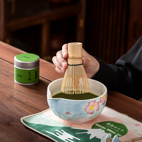 Clay&Fire tea towel with cherry motif for quick drying.