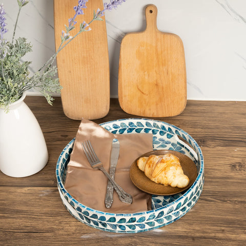 CLAYNIX easy-clean surface makes wiping spills quick