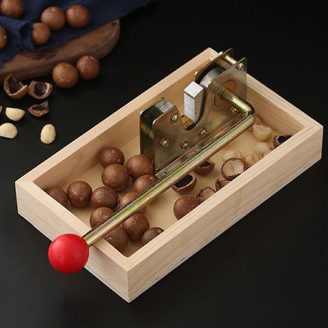 CLEABANKE wood base storage basket keeps nuts organized