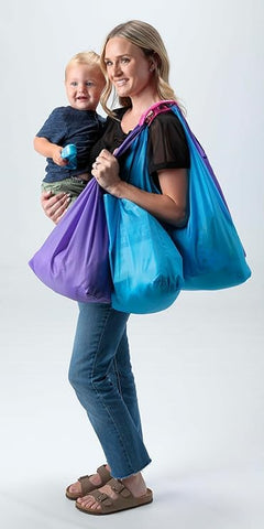 Gel-padded handle close-up showing comfortable grip for multiple bags.
