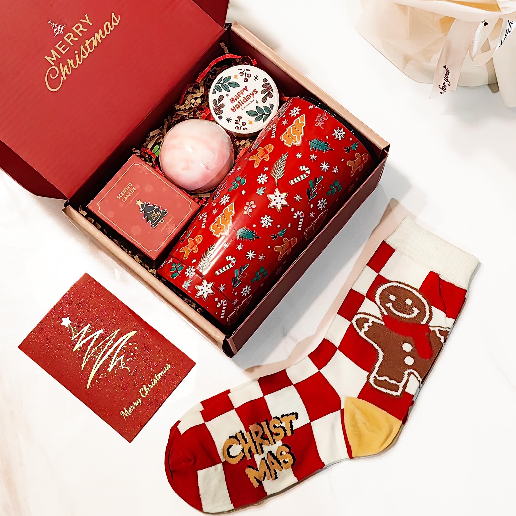 Clxfcgiv Christmas scented candle creates a cozy, spa-like atmosphere at home