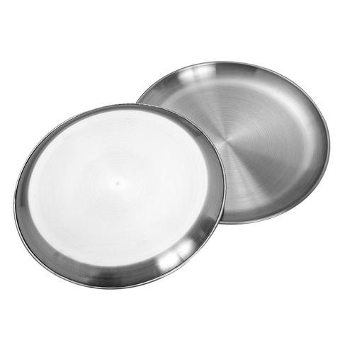 CAMBUY 9-inch plate demonstrates unbreakable design for outdoor meals.