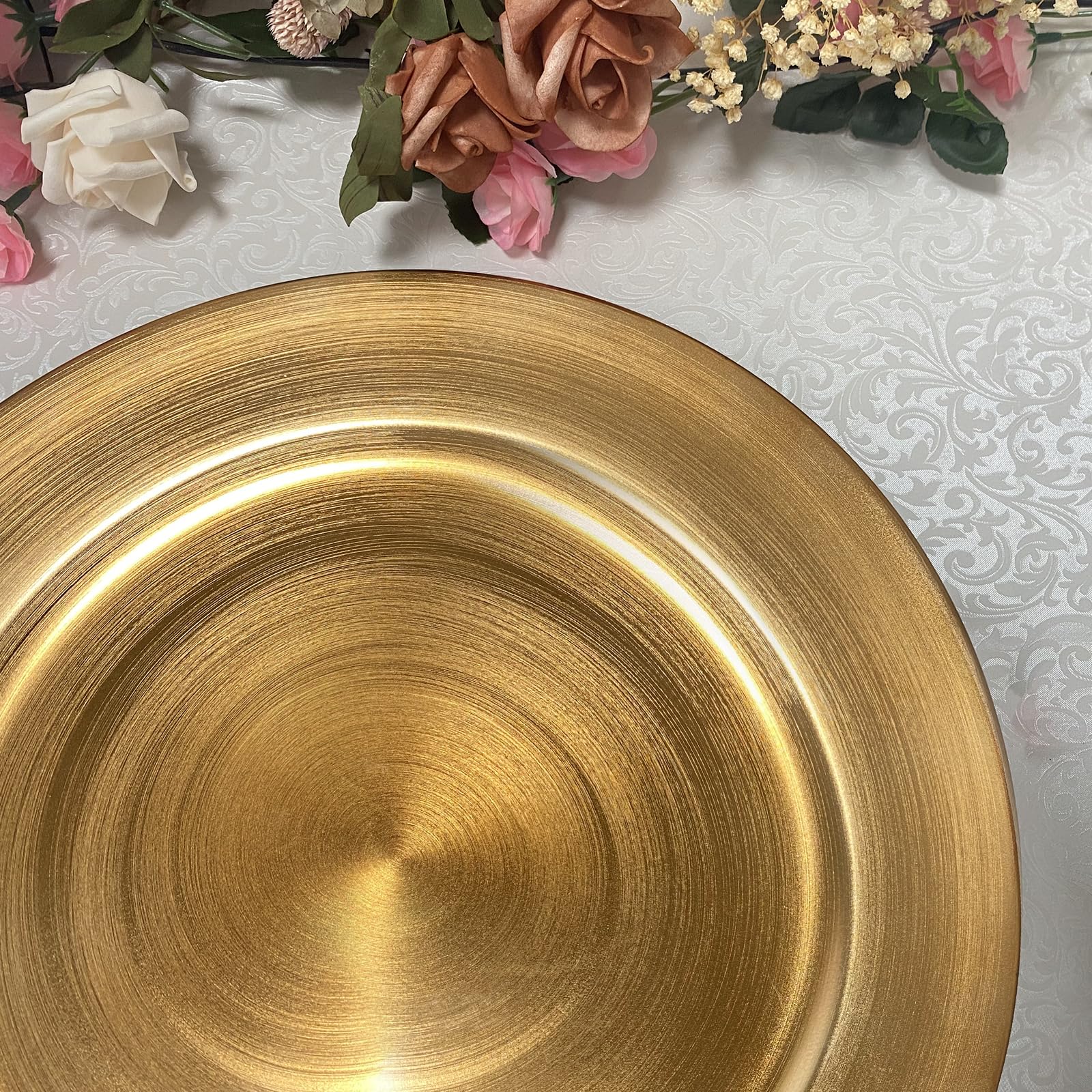 CN.JIAHE gold charger plate for party decoration and formal table styling.