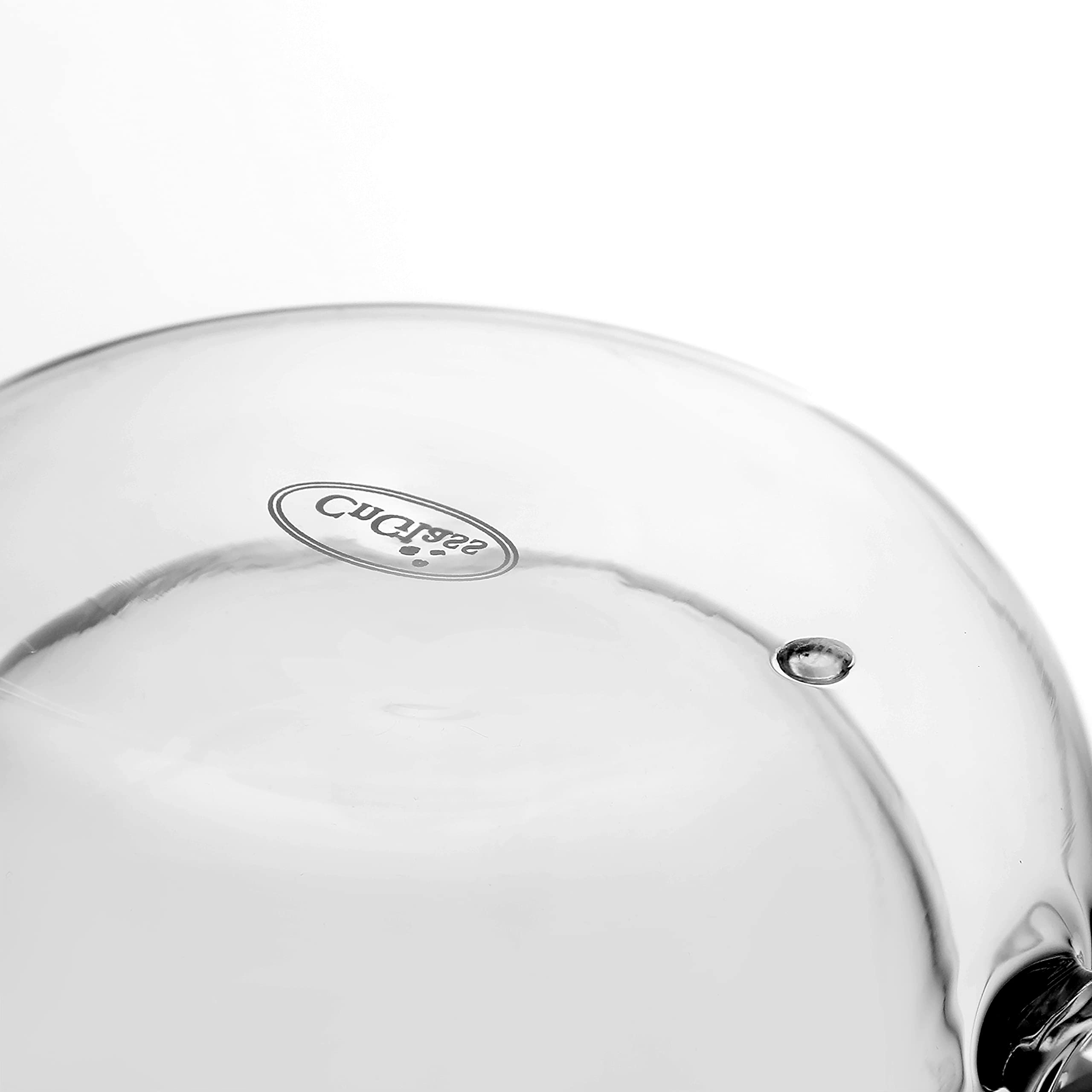 CNGLASS hand-blown craftsmanship adds a refined touch