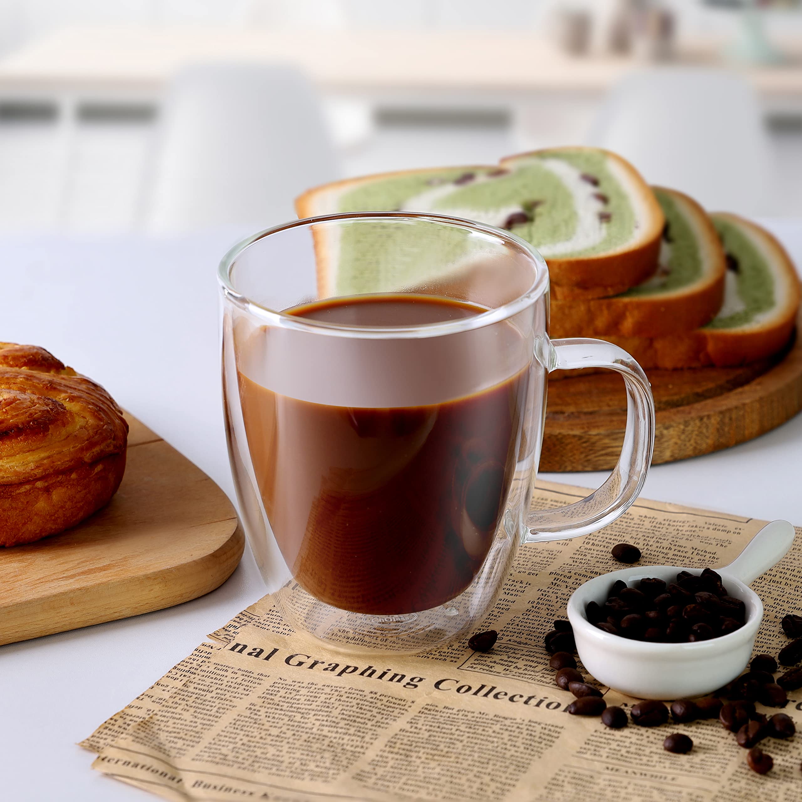 CNGLASS microwave and dishwasher-safe 17oz mug ready for use