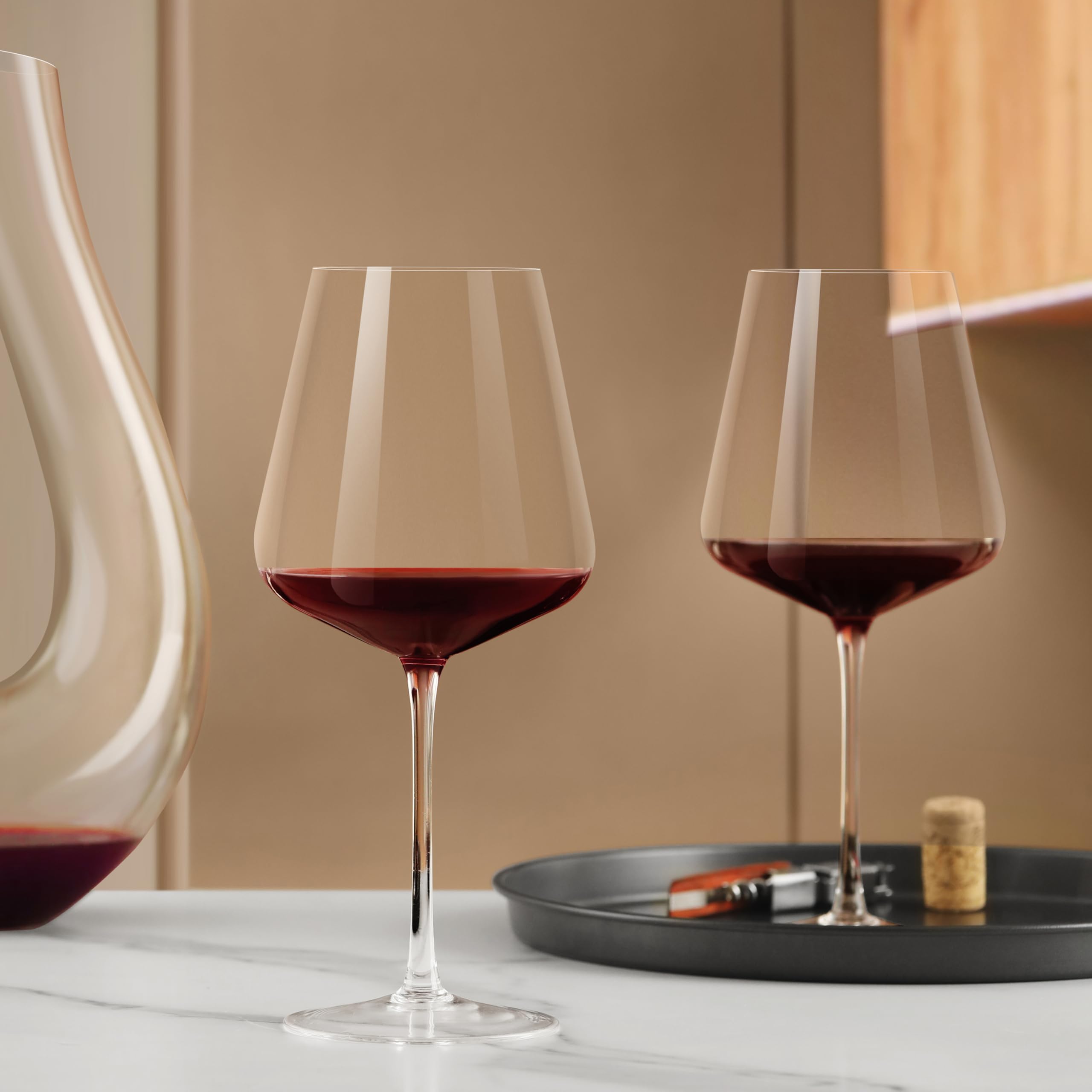 CnSneg lead-free crystal glass for bright clarity