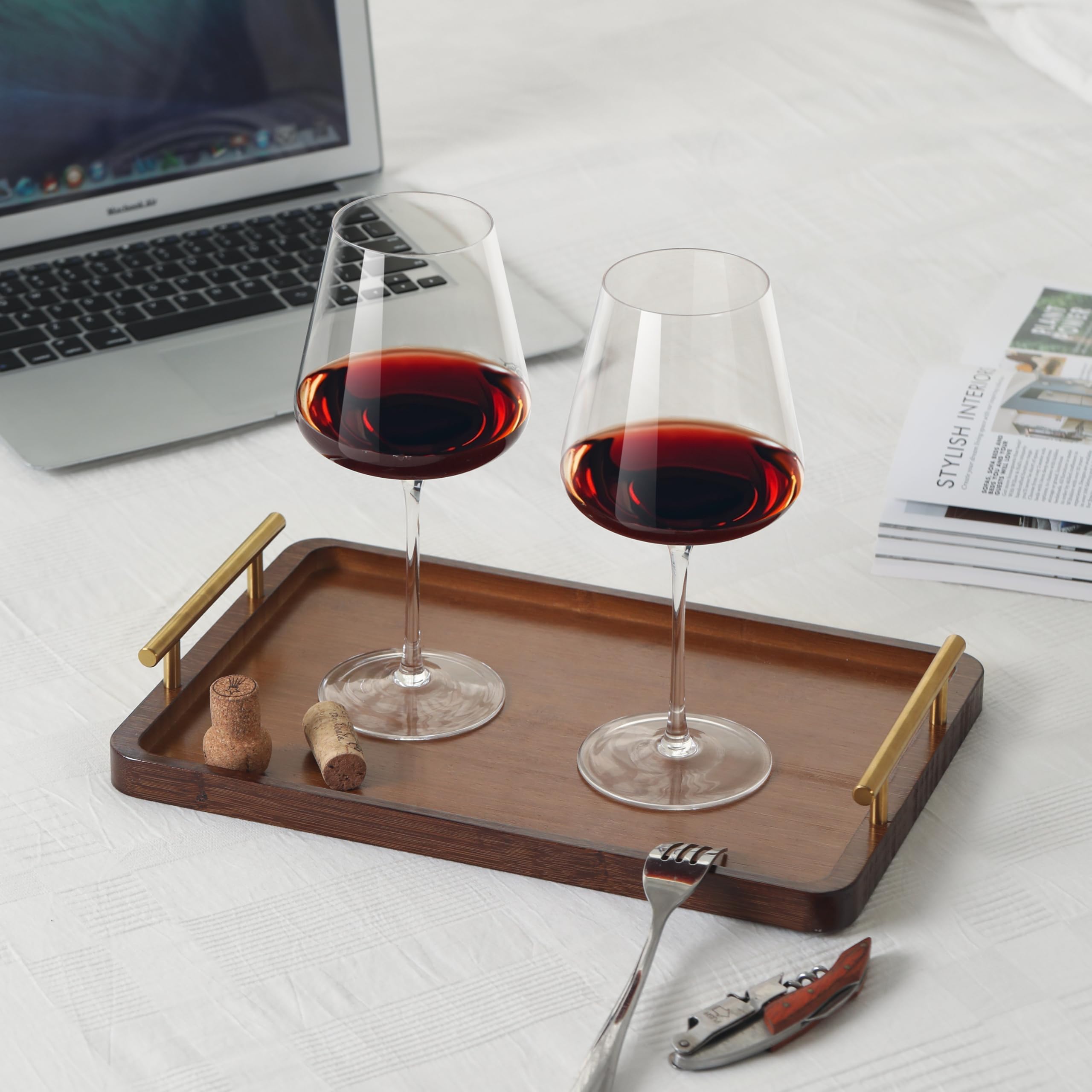 CnSneg versatile wine glass for weddings, holidays, and dinners