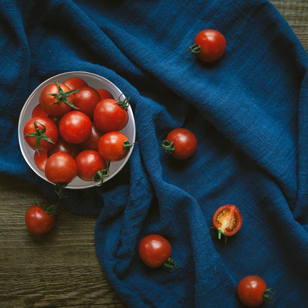 CoaGu on-counter display highlights practical storage for coffee, tea, and snacks.
