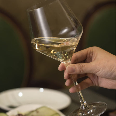 coccot crystal-clear glasses showcase aromas and color for refined tasting