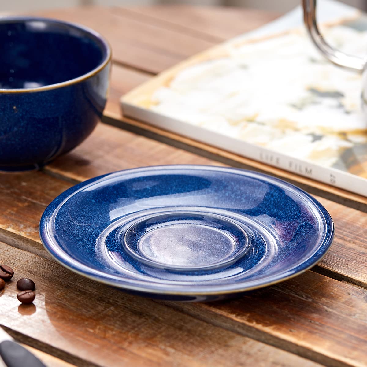 Coffeezone packaged cup and saucer set, designed for safe delivery and long use.