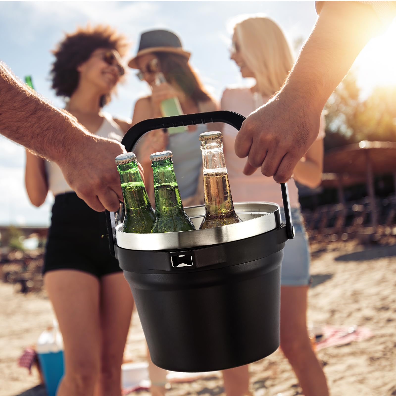 COKTIK 7L thickened plastic handle offers comfortable carrying.