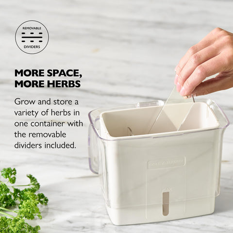 Cole & Mason acrylic container shows moisture with water-level indicator.