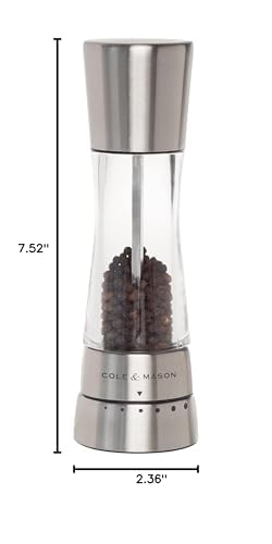 Cole & Mason Derwent pepper mill branding finish and ergonomic design.