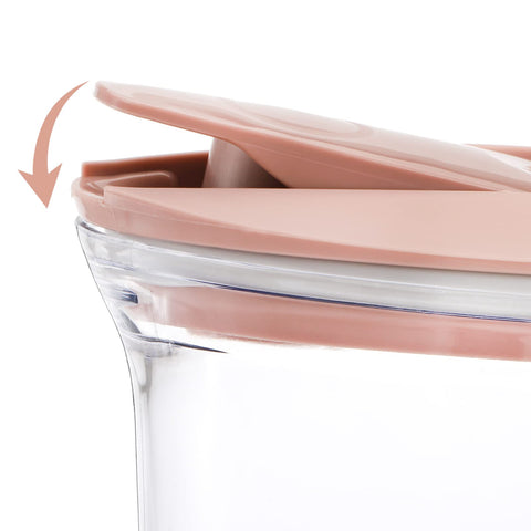 Coloch lid with flexible seal preventing spills during transport