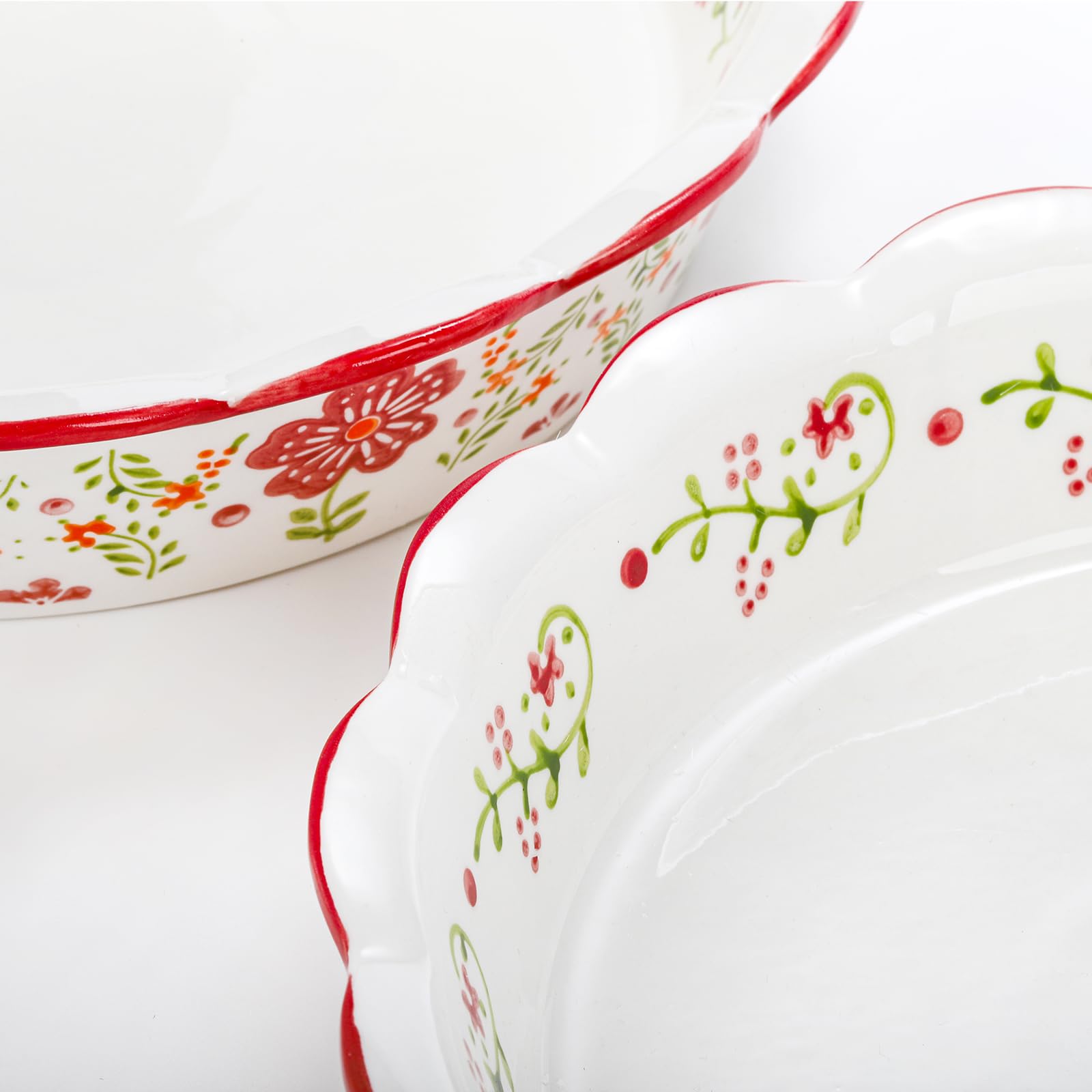 Coloch ceramic bakeware withstands microwave and oven use for daily meals.