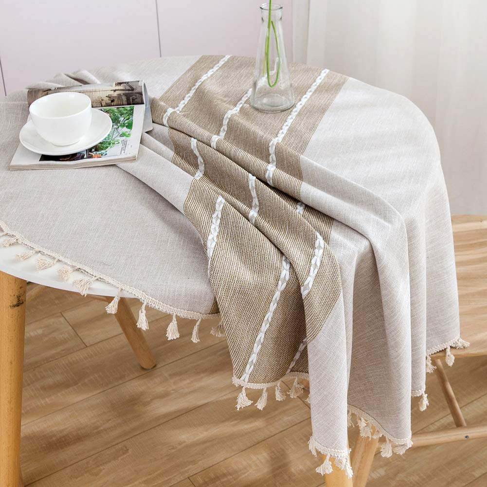 ColorBird dust-proof tablecloth protects surfaces during meals