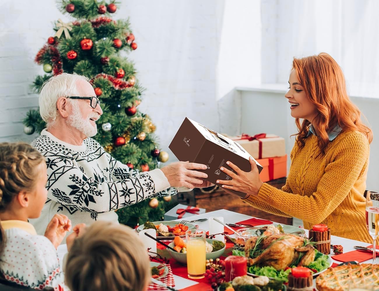 COMOME clear-glass mug highlights drink colors and layers