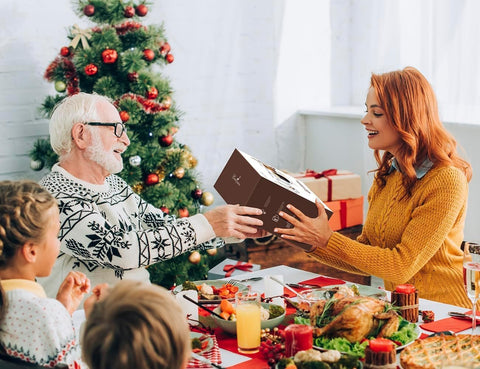 COMOME clear-glass mug highlights drink colors and layers