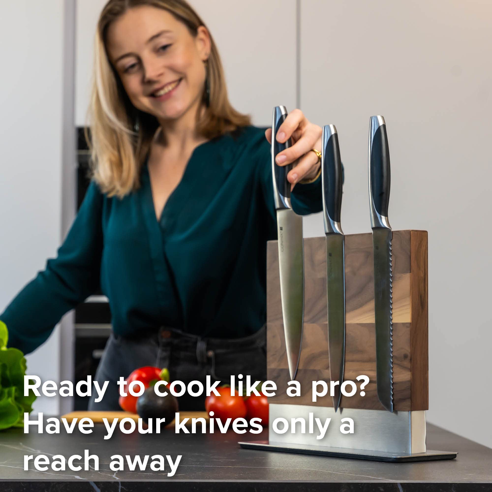 Coninx anti-slip base prevents sliding on wet or slick kitchen surfaces.