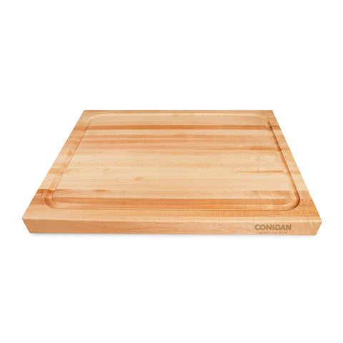 CONSDAN edge-grain maple design showcases smooth cutting surface