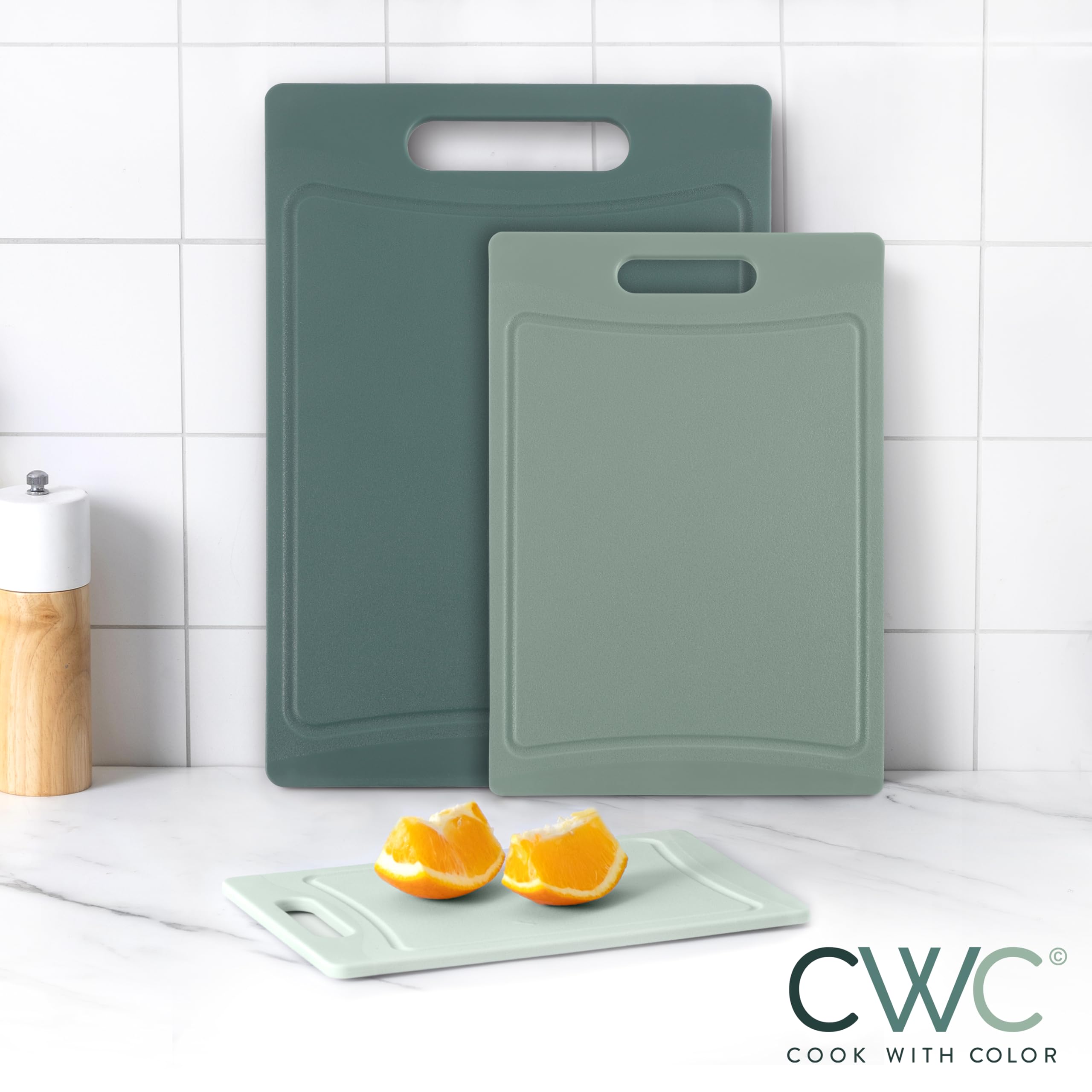 COOK WITH COLOR mint small board for quick fruit slicing and prep