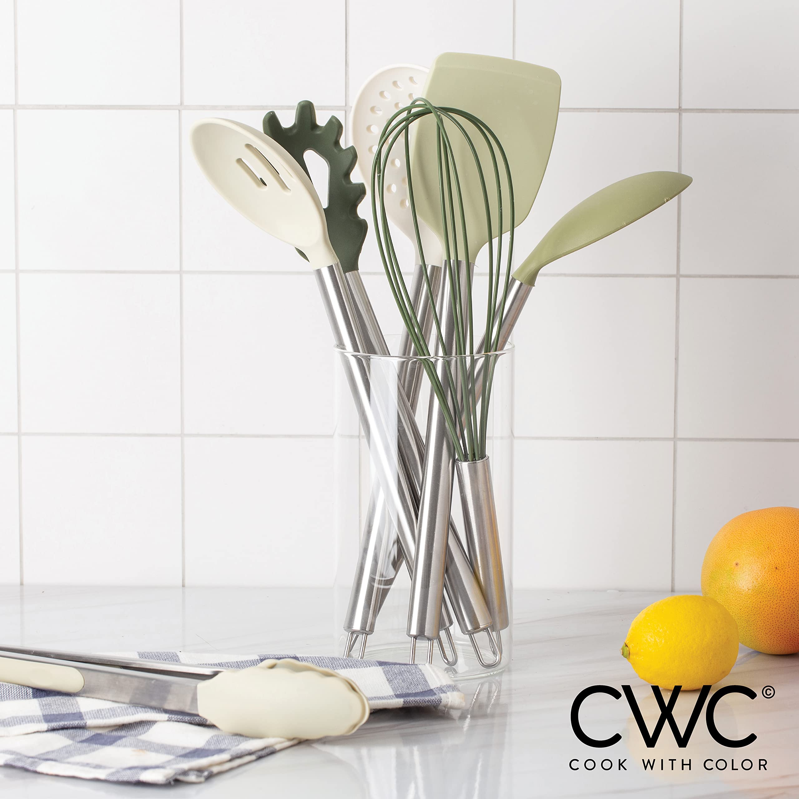Cook With Color green silicone skimmer lifts fried foods without damage.