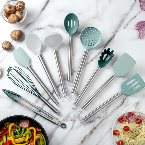 COOK WITH COLOR teal serving spoon ideal for entertaining and sauce serving