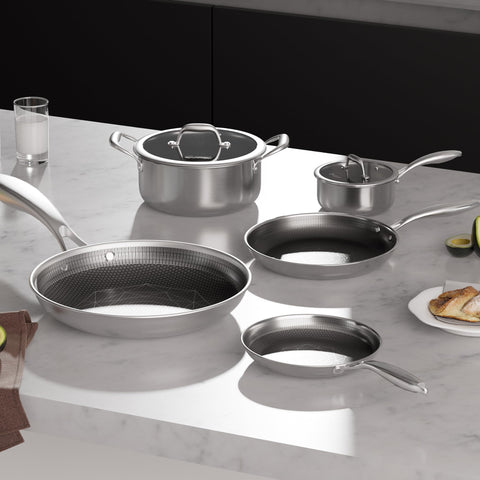 COOKER KING induction-compatible cookware works on any hob for flexible kitchen use.