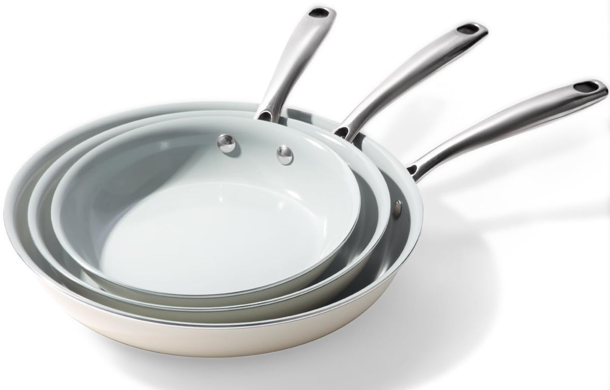 Cookersway 8-inch front view shows a ceramic nonstick surface for easy release.