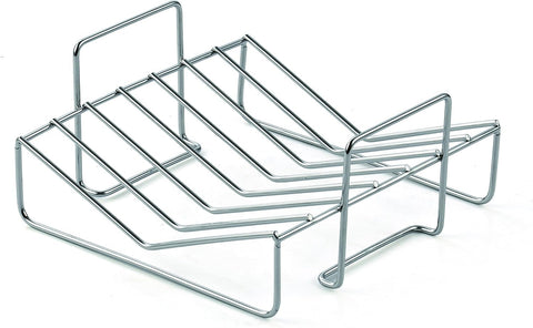 Flat-bottom design of Cooks Standard roaster pan enables versatile cooking tasks.