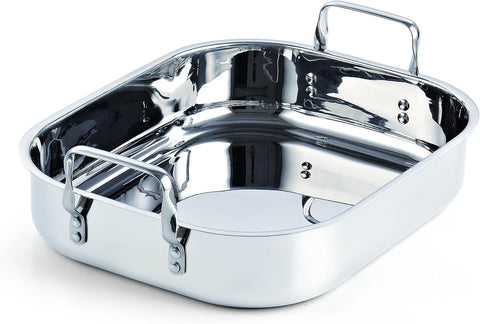 Riveted stainless steel handles on Cooks Standard roaster pan provide secure grip.