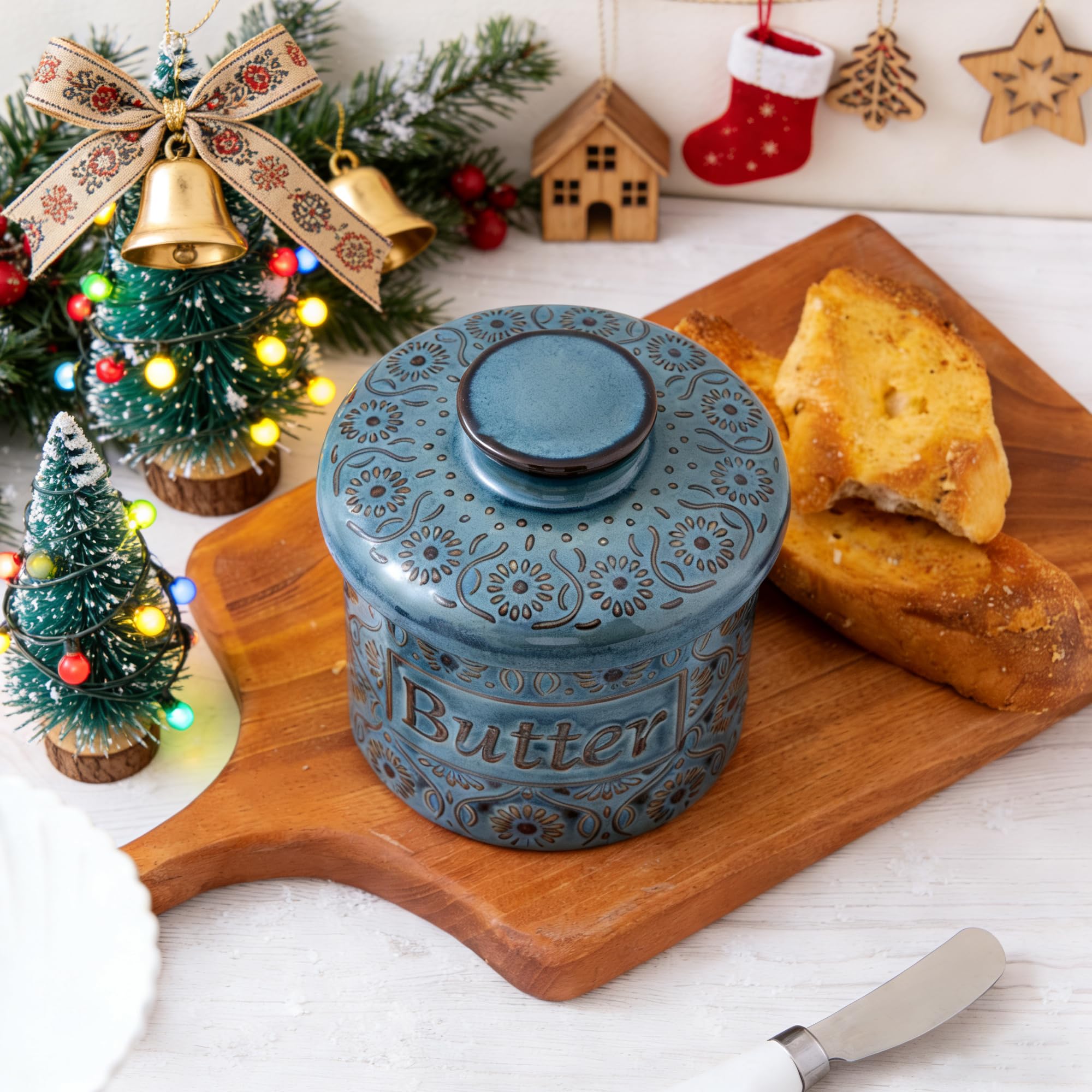 COPORISO vintage blue butter keeper with relief adds retro charm to tables.