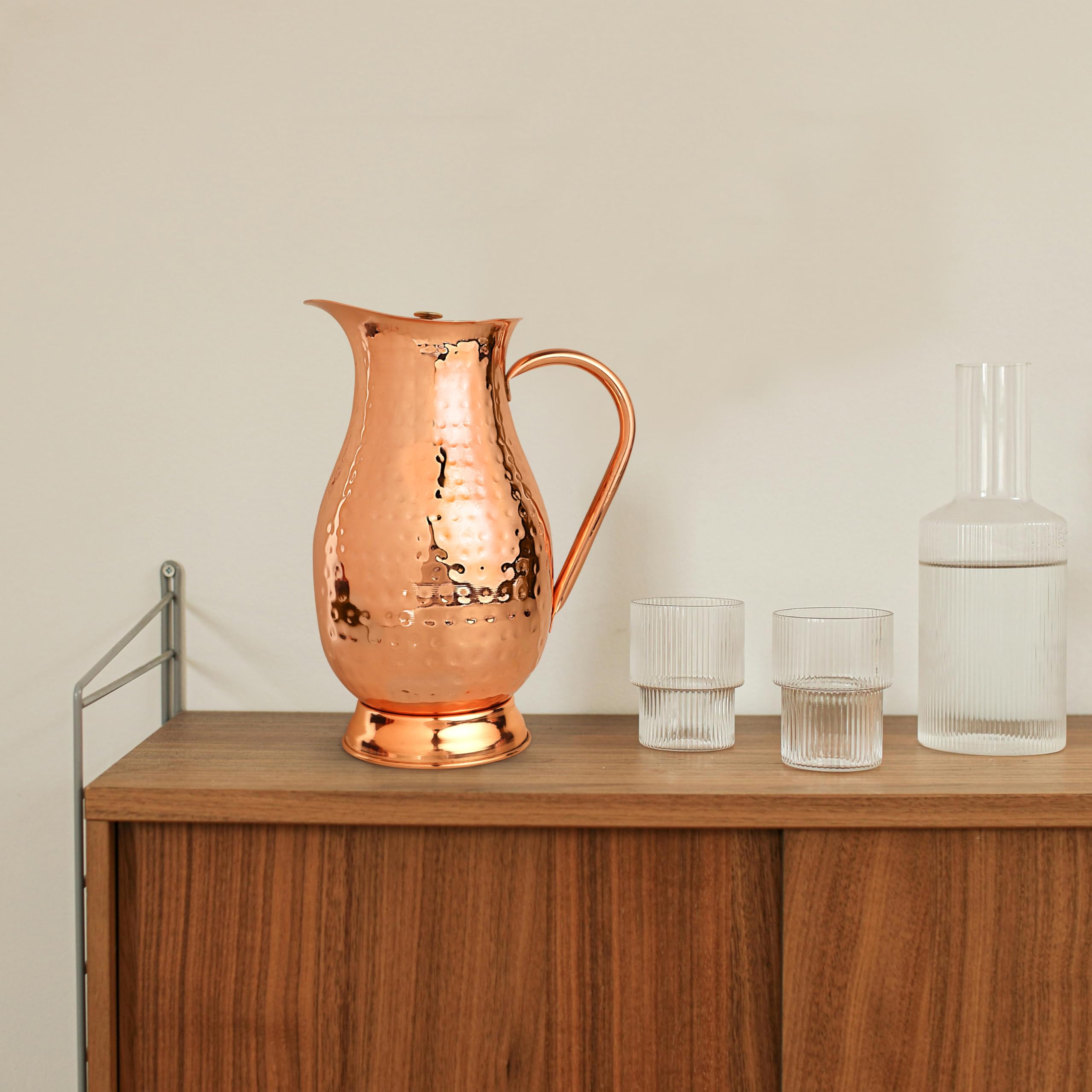 Copper Life pitcher lid top view shows secure seal for storage