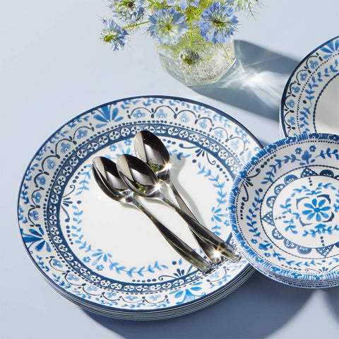 Corelle Portofino 18-piece appetizer plates ideal for stylish starters and easy stacking.