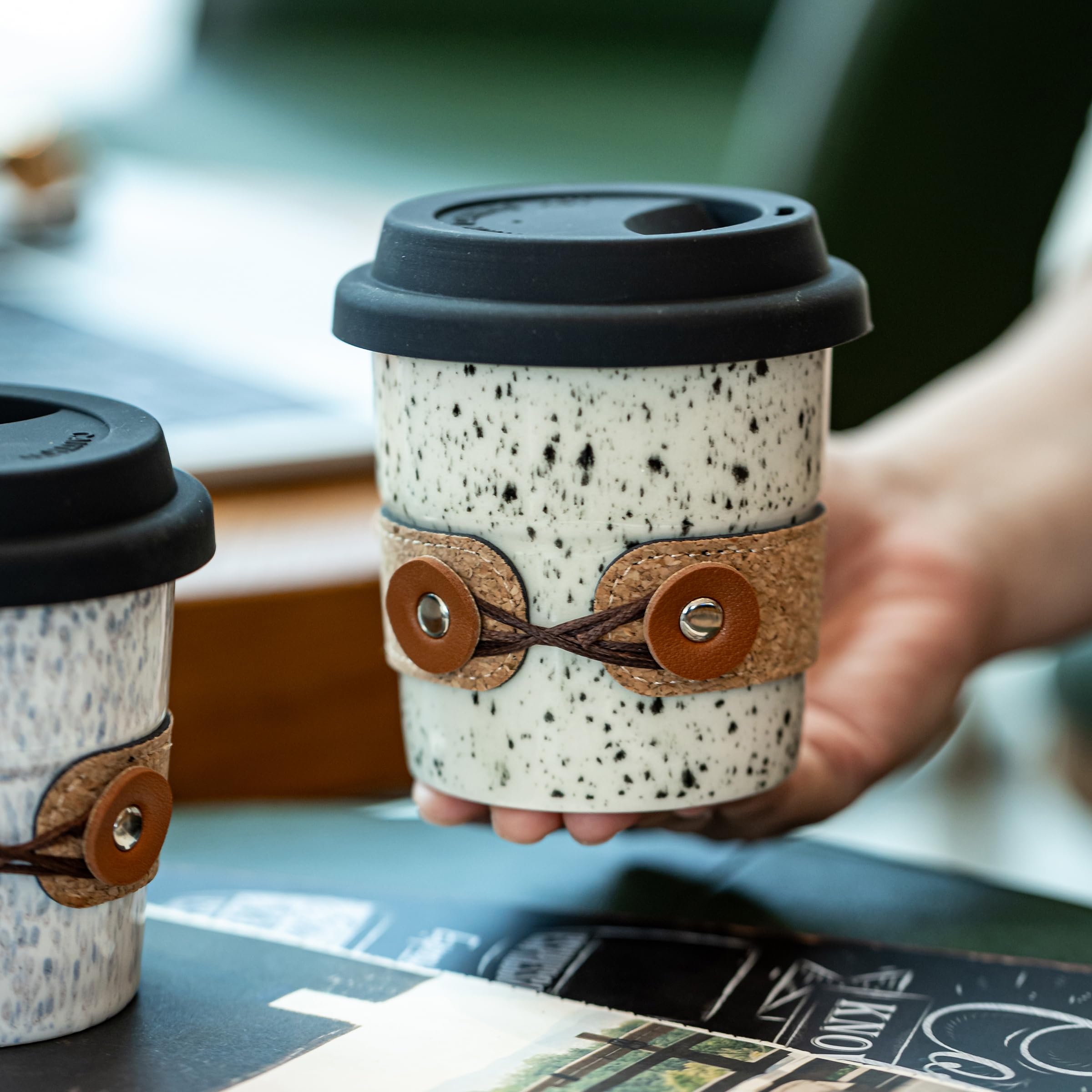 Cormomu mug microwave-safe for quick reheats and easy cleanup.