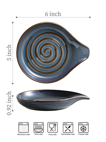 Cormomu spoon holder's wide base keeps utensils in place during cooking.