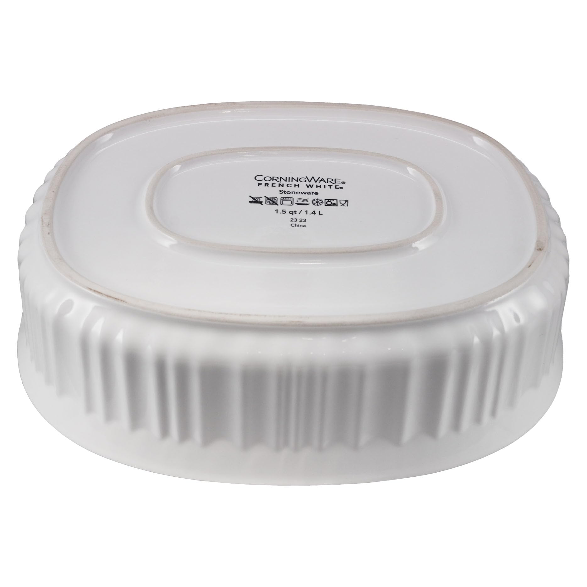 CorningWare FS12 ceramic dish, easy to clean and resistant to stains.