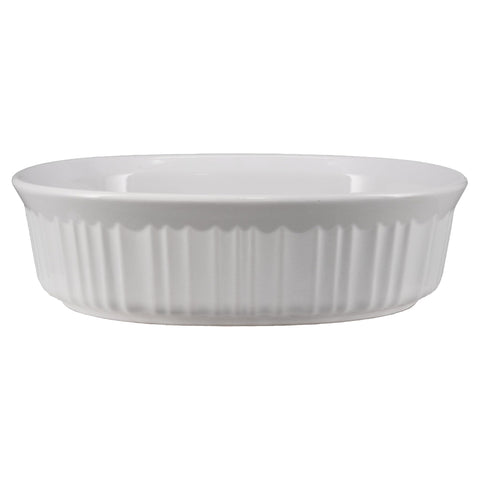 CorningWare FS12 oval bakeware with lid, secure coverage for cooking and storage.