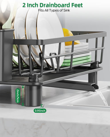 CosyPic detachable cutlery holder keeps utensils neatly separated after washing.