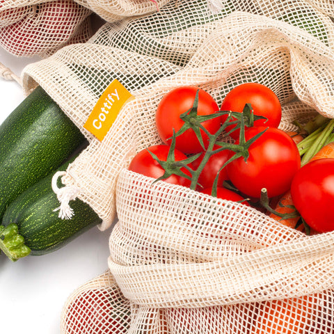 Six-pack bags stored in a drawer, eco-friendly food storage alternative by Cottify.