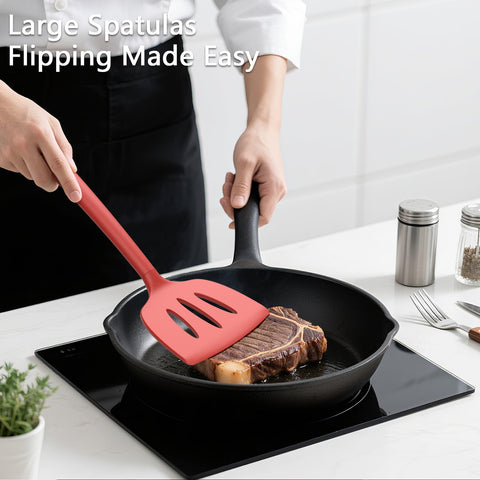 Coukre slotted spatula with draining slots for grease