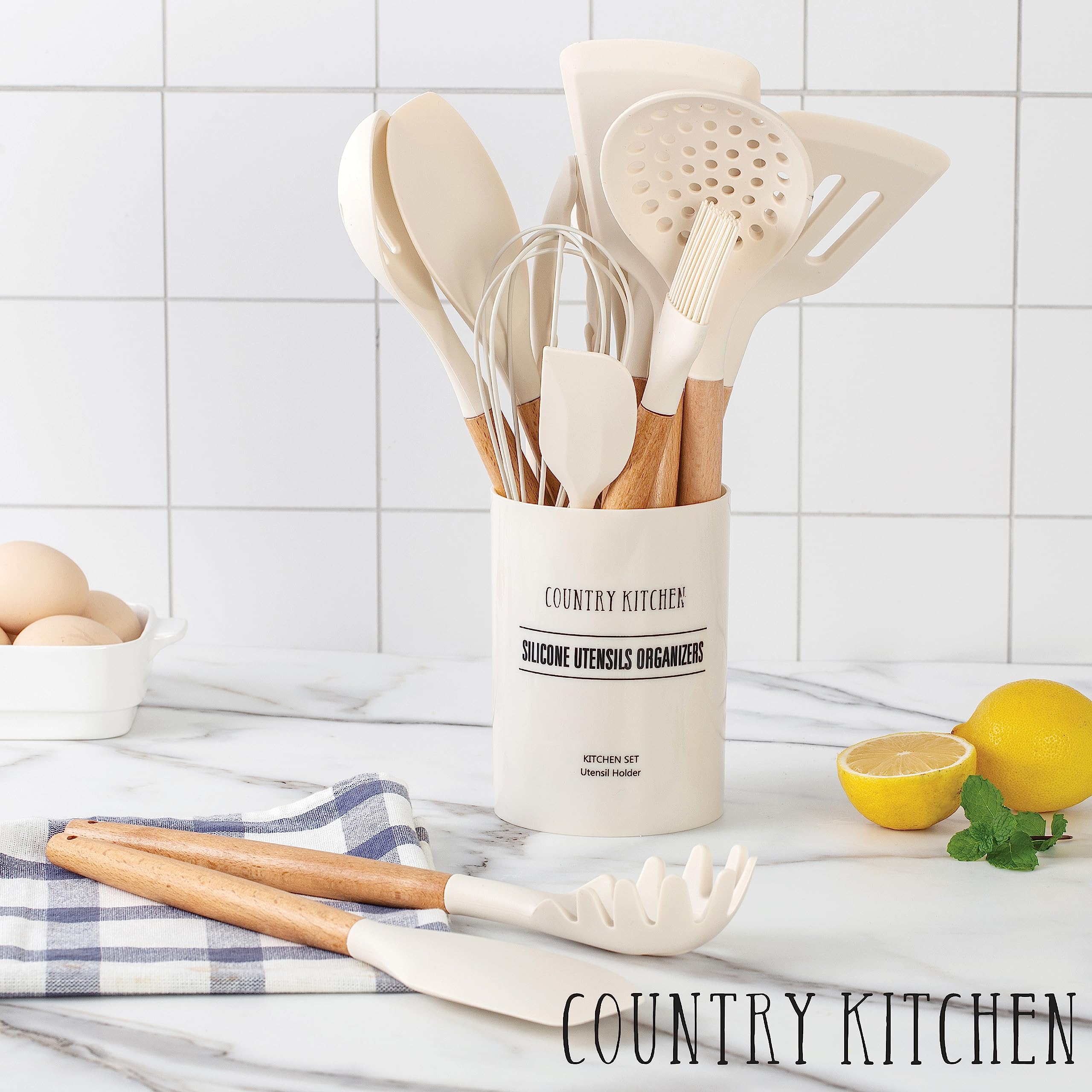 Country Kitchen elegant gift box makes this set a ready-to-gift option.