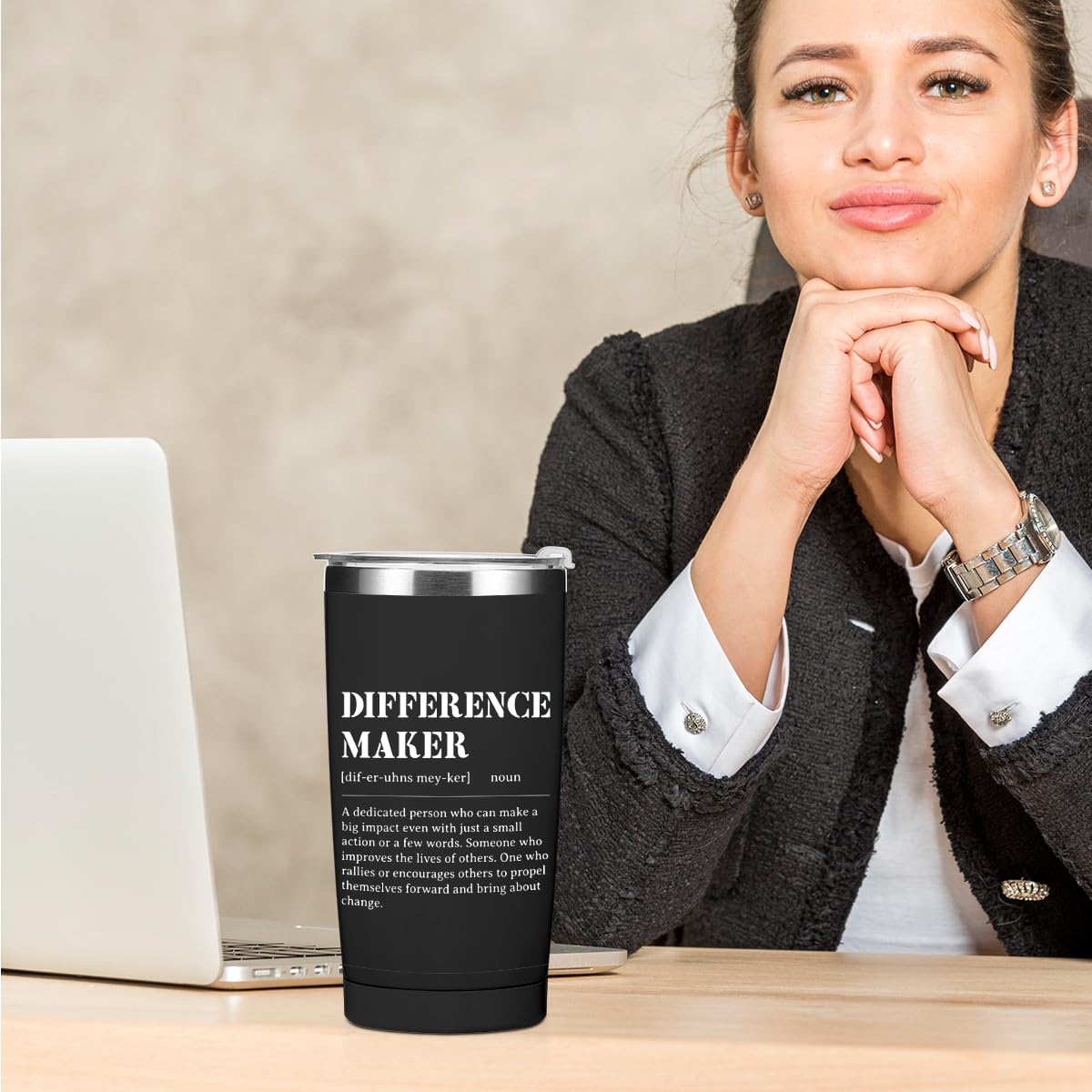 CQM Double-wall vacuum mug suited for outdoor trips and travel