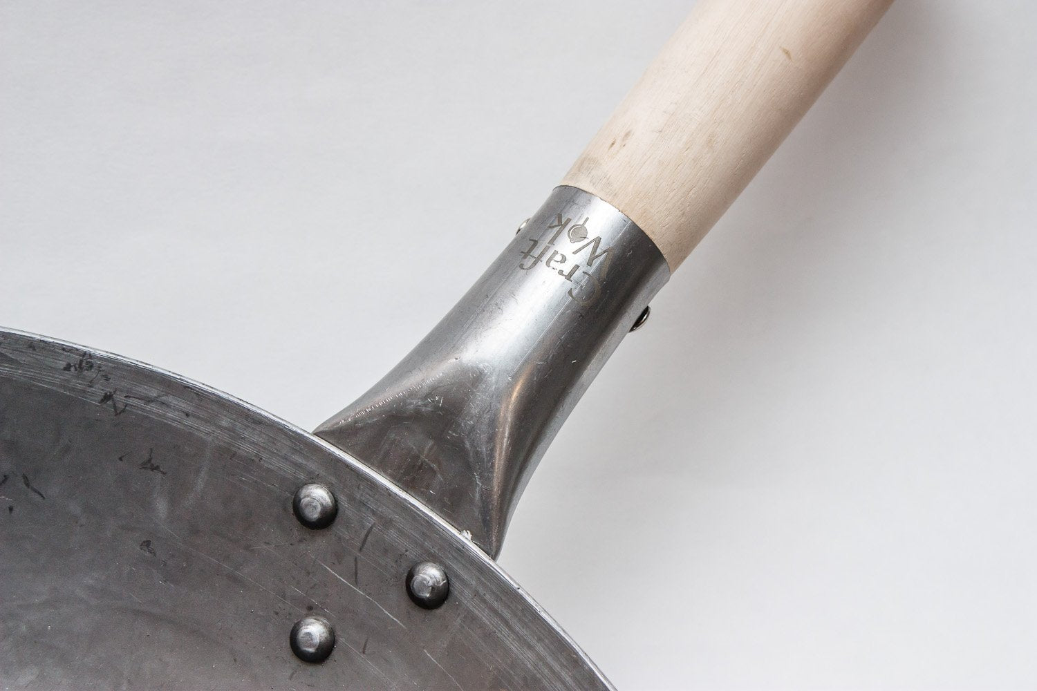 Craft Wok 15-gauge heavy steel supports large stir-fries.