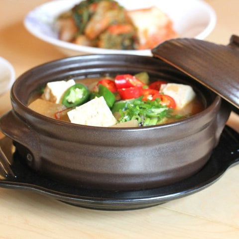 Crazy Korean Cooking dolsot with heat-resistant trivet for safe serving